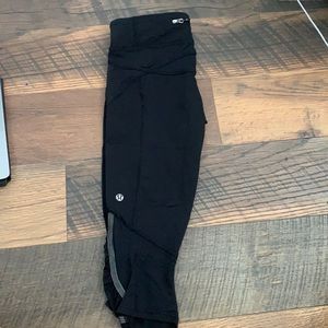 lululemon black leggings with ruched crop